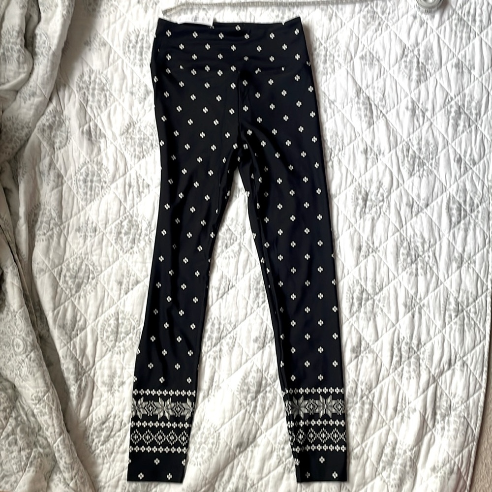 Lou & Grey Leggings Alpine Pattern Small NWT